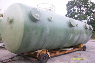 供應(yīng)各型號(hào)玻璃鋼儲(chǔ)罐