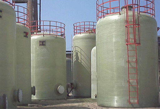 供應(yīng)立式玻璃鋼儲罐02_設(shè)備欄目